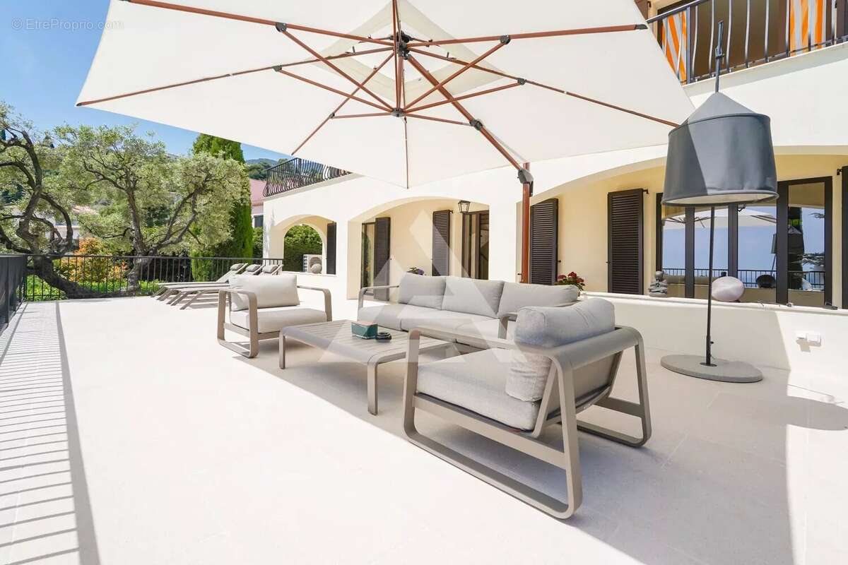 Maison à ROQUEBRUNE-CAP-MARTIN