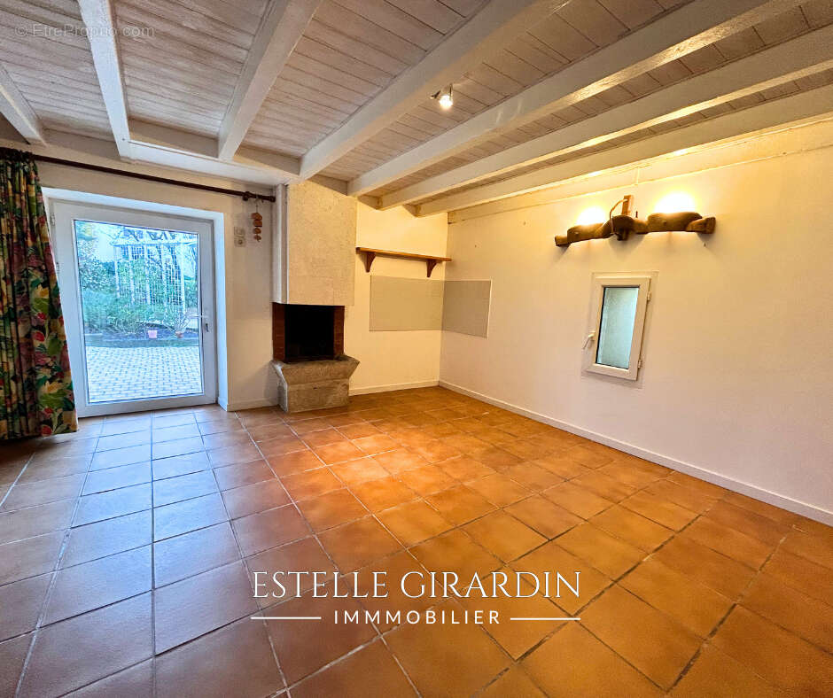Maison de Loire typique avec jardin, 4 chambres et double garage - Mauves-sur-Loire - photo 12