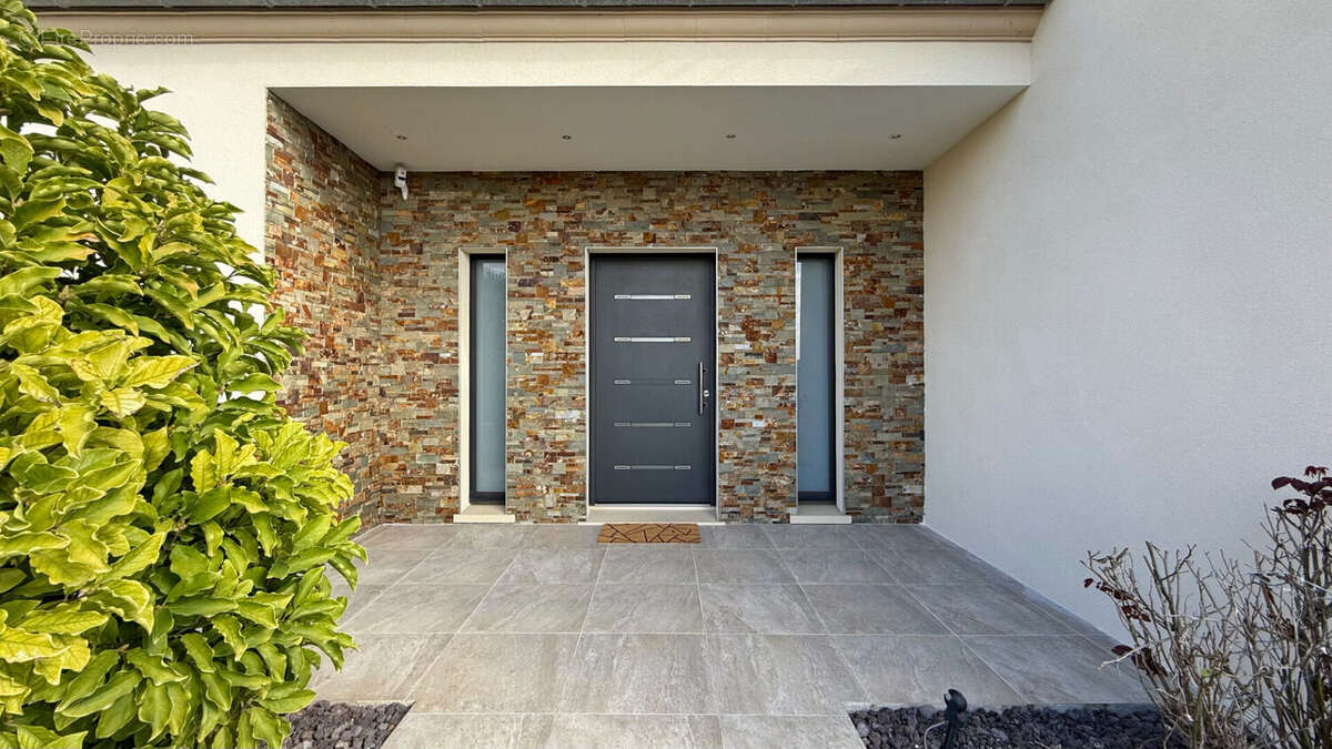 Maison à SAINTRY-SUR-SEINE