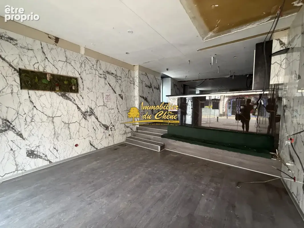 Commerce 157 m² à vendre à Luxeuil-Les-Bains (70300) - photo 3