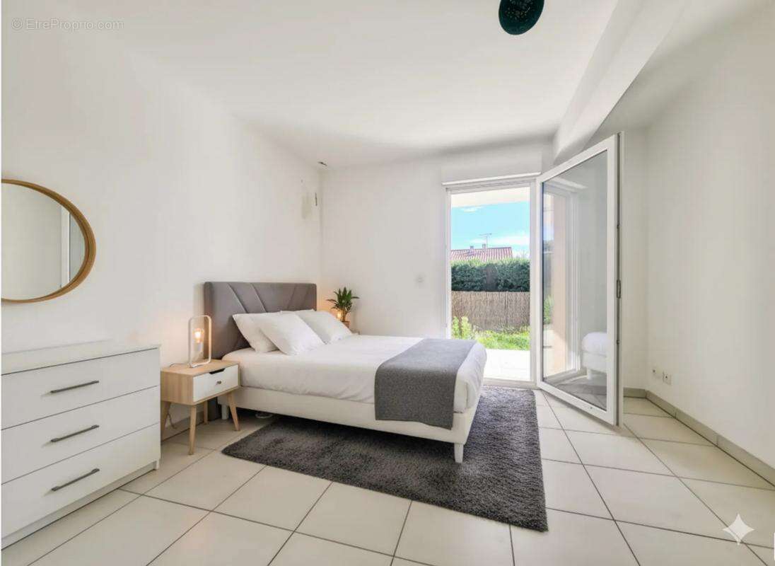 Appartement à SANARY-SUR-MER