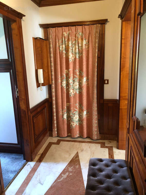 Appartement à BUC
