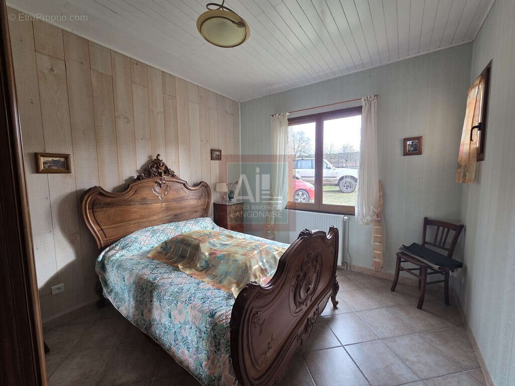 Maison à CHAMBON-LE-CHATEAU