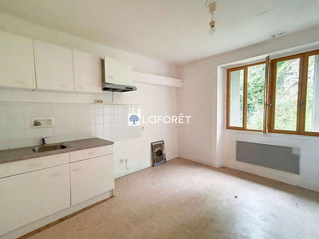 Appartement à SAINT-ALBAN-SUR-LIMAGNOLE