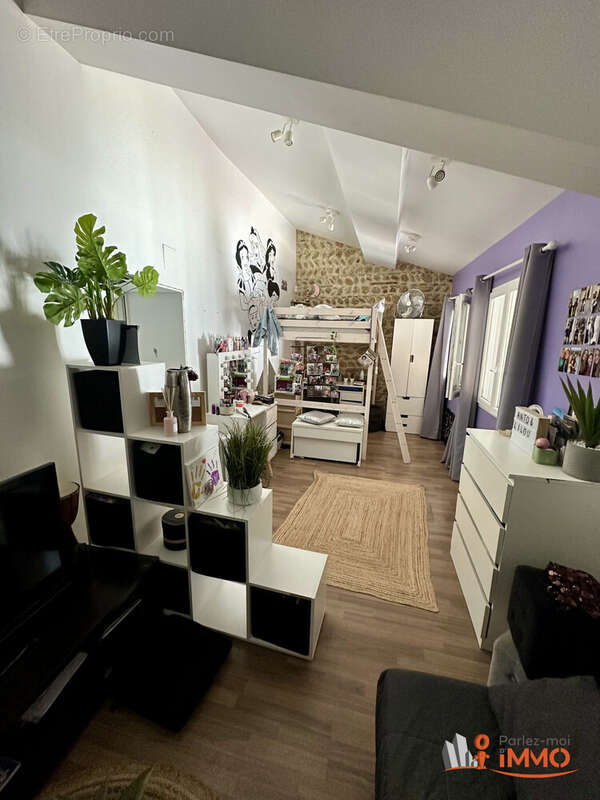 Maison à SAINT-MAURICE-DE-REMENS
