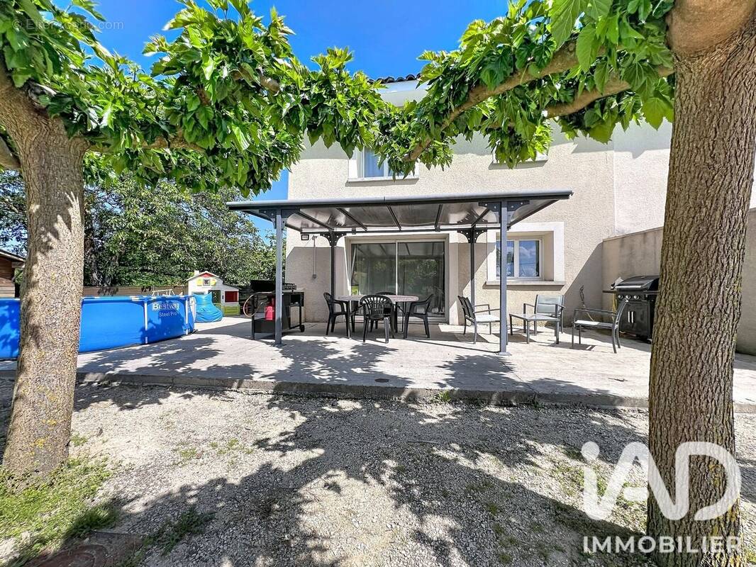 Photo 1 - Maison à LUZINAY