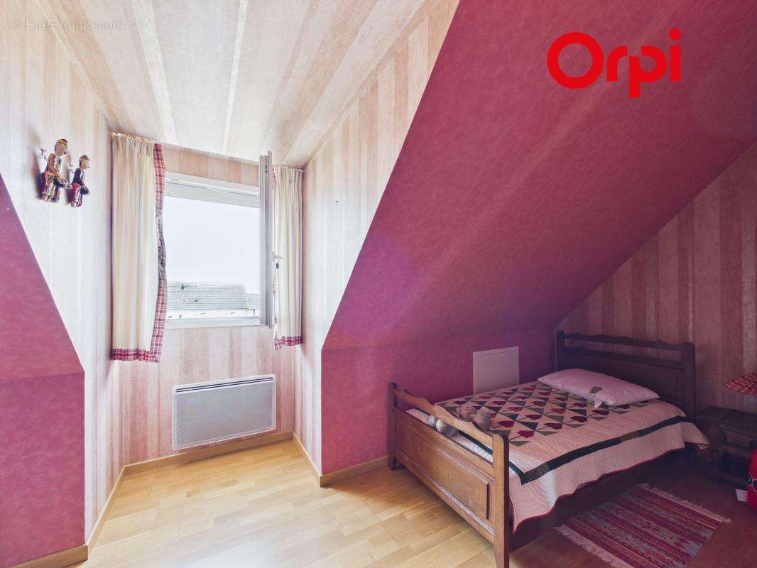 Maison 5 chambres à deux pas des commodités - photo 13
