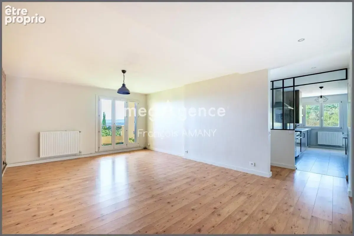 Photo Appartement à Sainte-Foy-Les-Lyon au prix de 320 000€