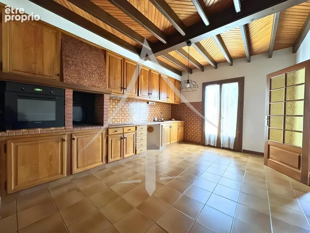 Maison de village T5 168 m² à Lavernose-Lacasse (31410) – garage - photo 4