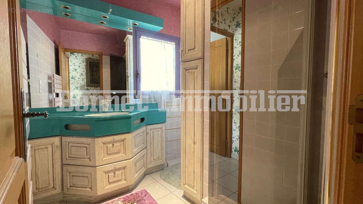 Appartement à NYONS