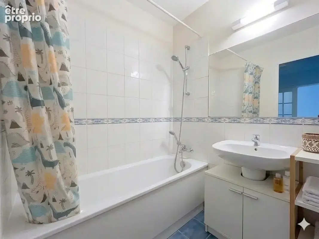 Appartement t2 de 48,24 m2 avec terrasse, cave et deux parkings   mougins le haut - photo 6