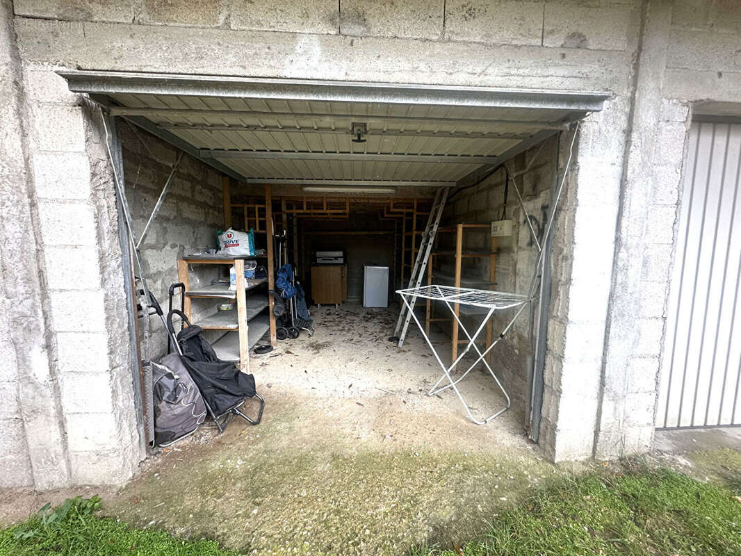 Appartement à SAINT-MAUR-DES-FOSSES