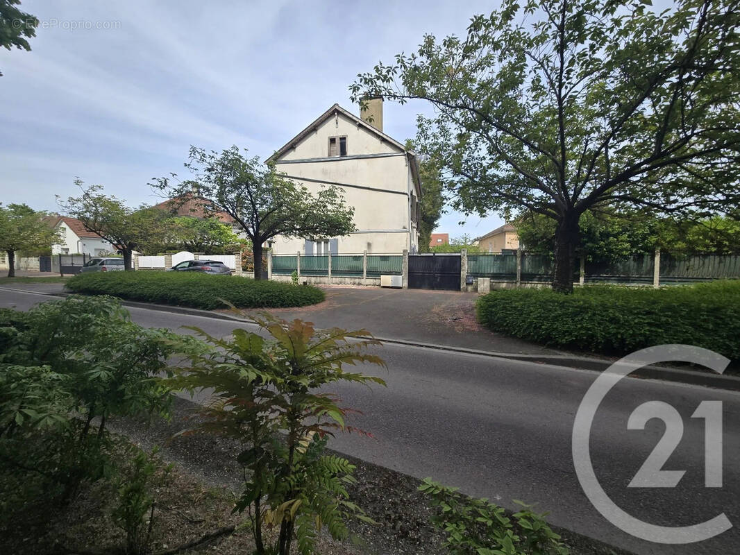 Autre à TROYES