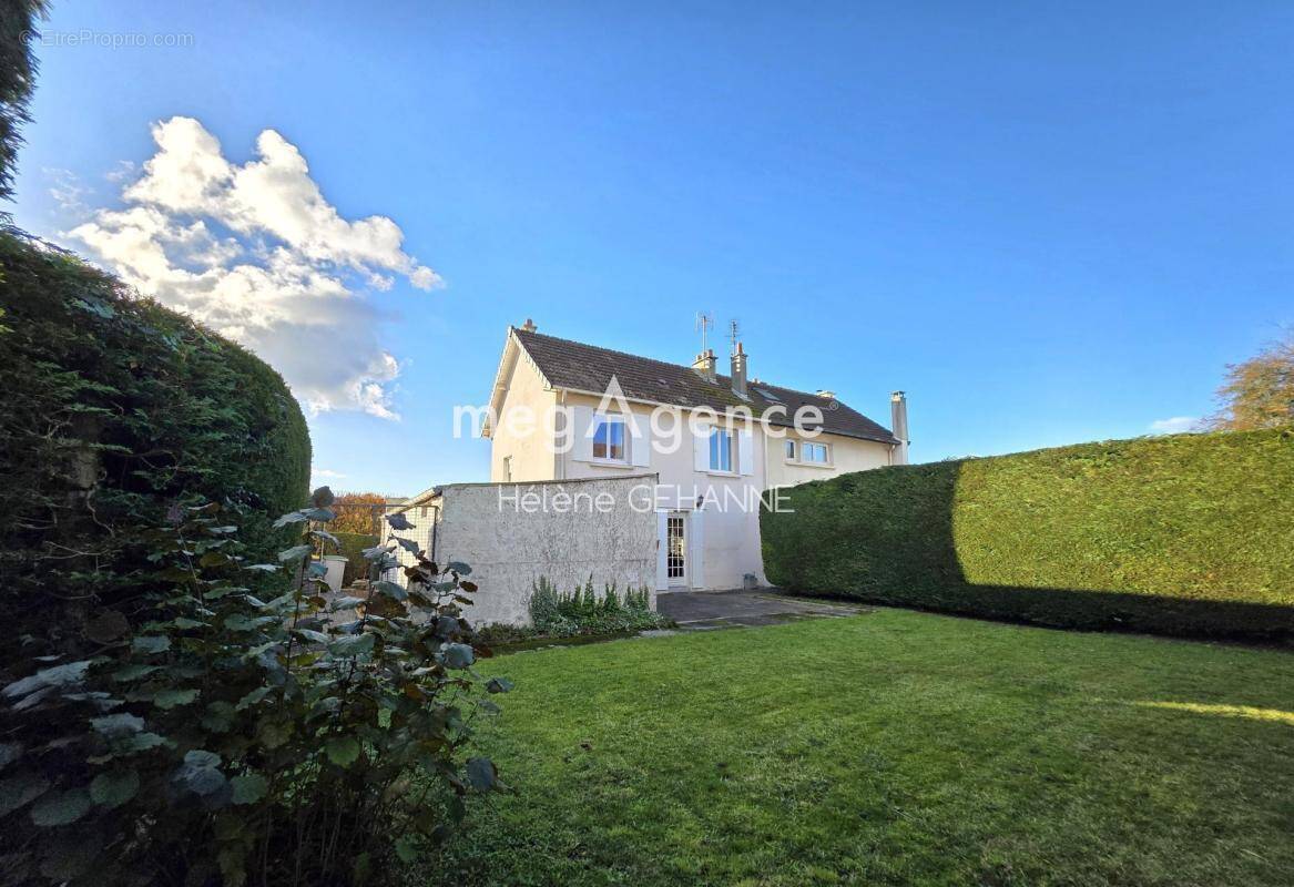 Maison à OUISTREHAM