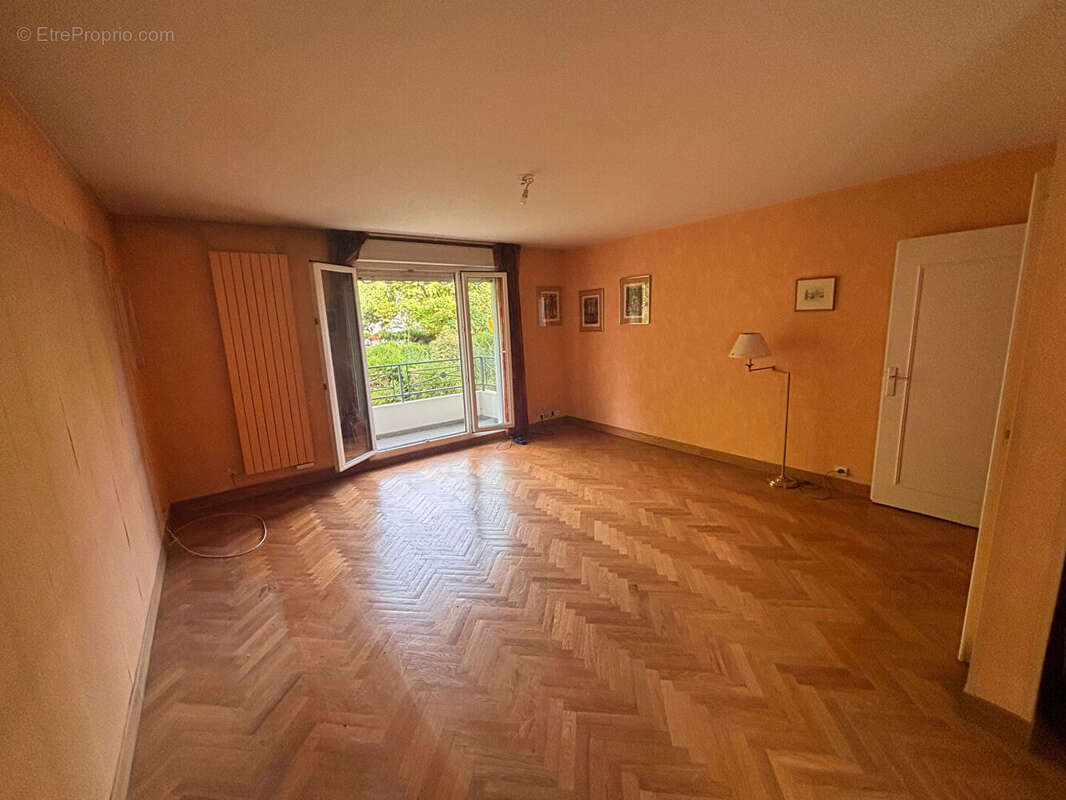 Appartement à LE RAINCY