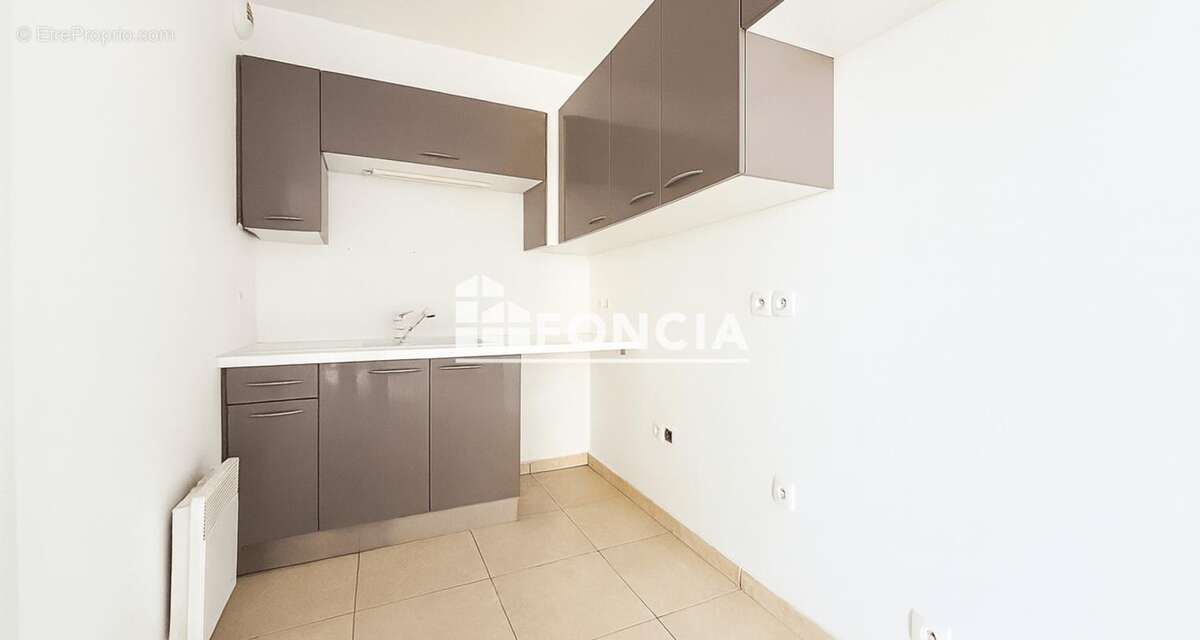 Appartement à COULOMMIERS