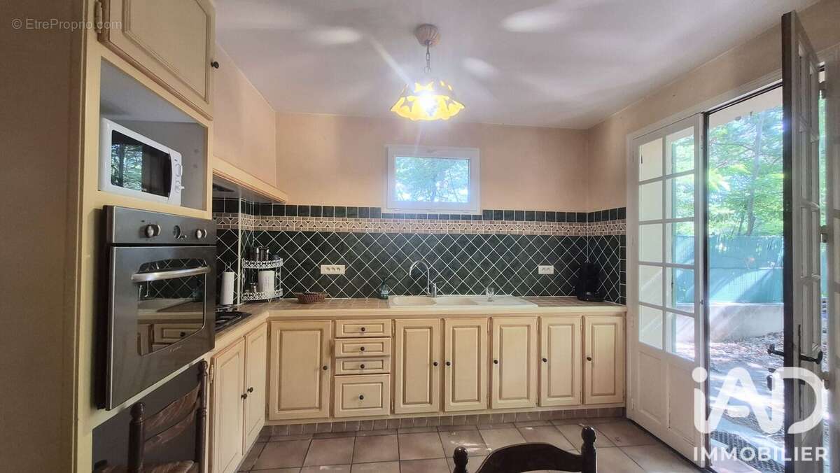 Maison 104 m² à Montmeyan  - photo 7