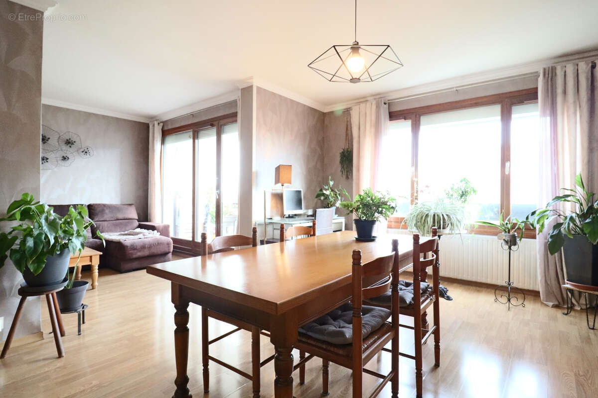 Appartement à BONDY