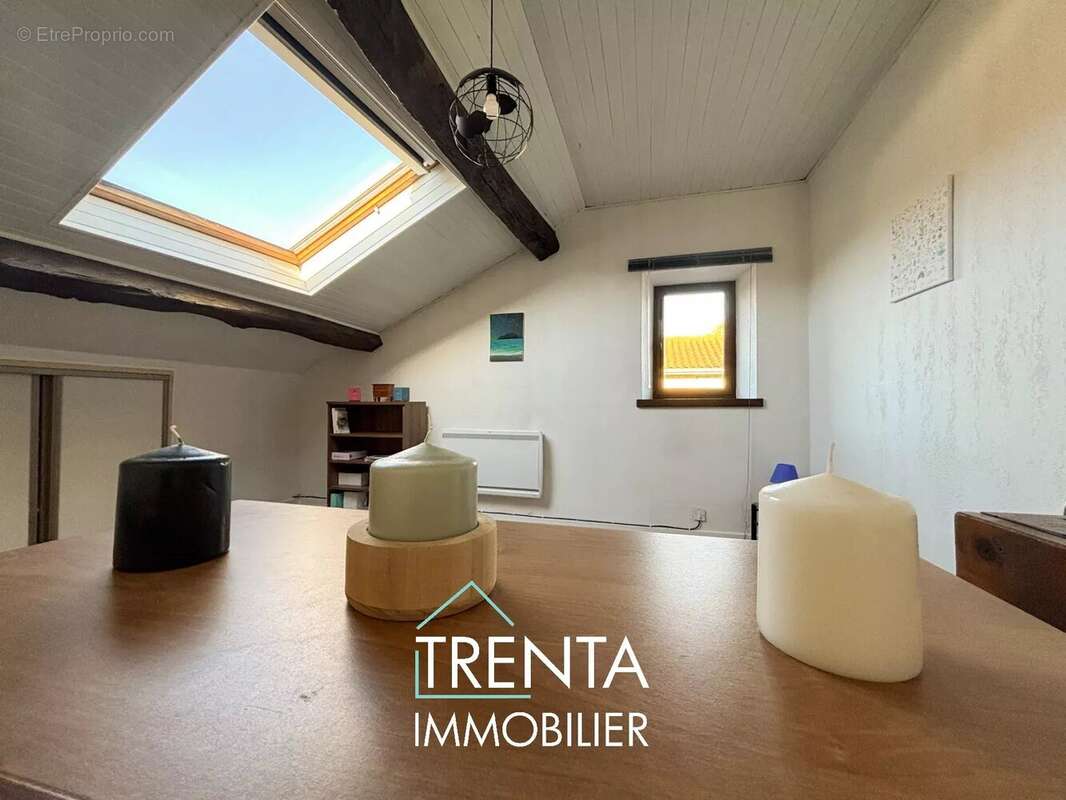 Appartement à CHIRENS