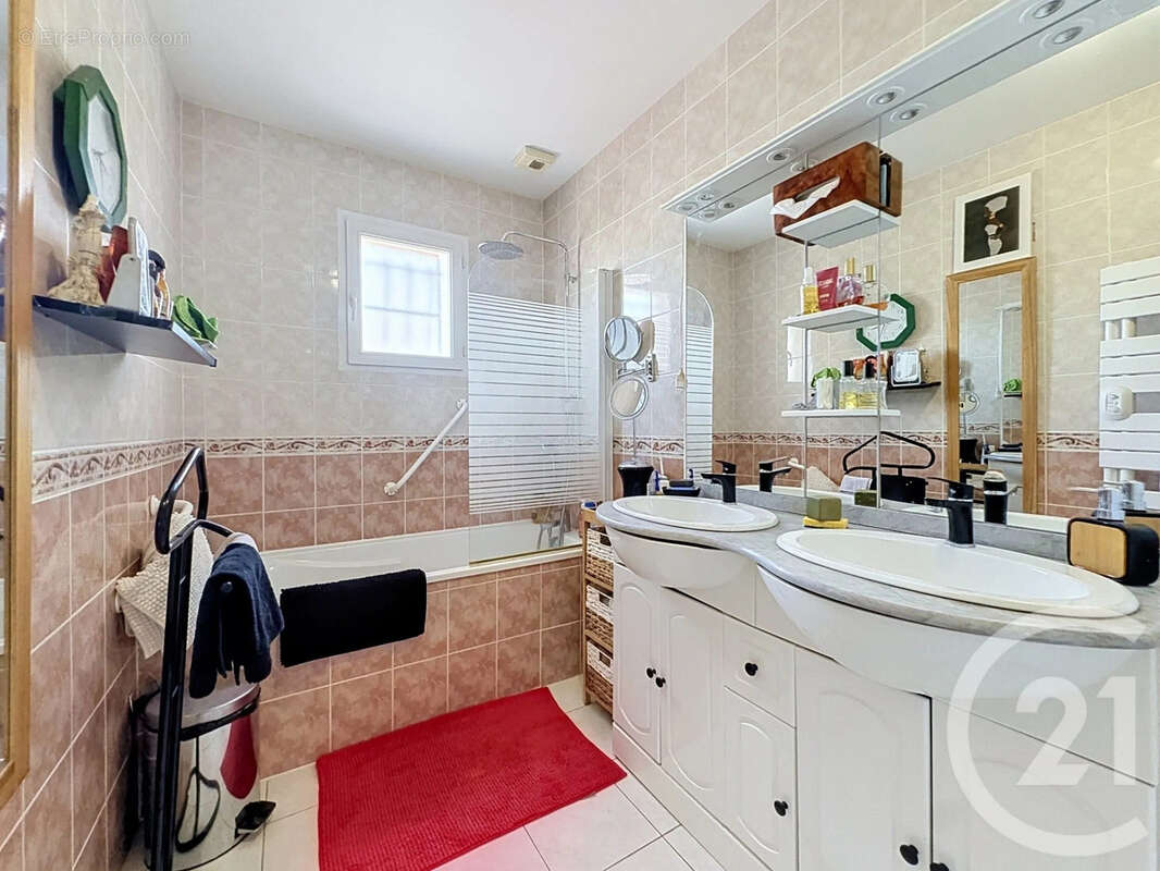 Maison 110 m² à Lavau  - photo 10