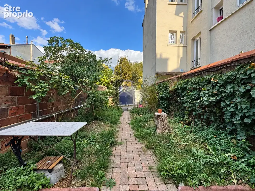 Maison de Ville - 3 pièces 64m2 - 84m2 au sol - Jardin au calme absolu ! - photo 2