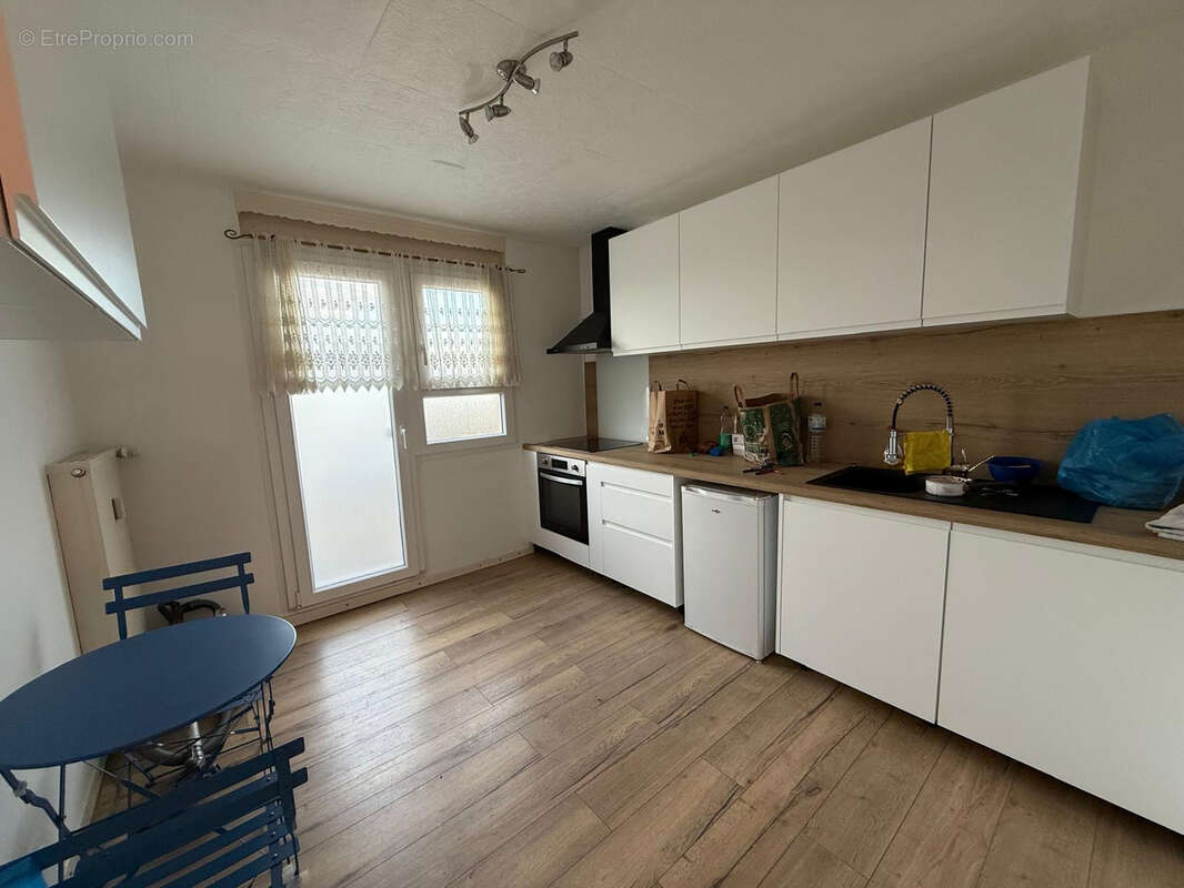 À vendre   Appartement F2 au dernier étage avec deux balcons   Saint-Louis - photo 2