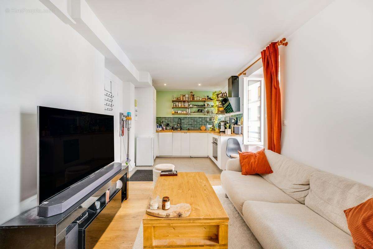 Appartement à PARIS-11E