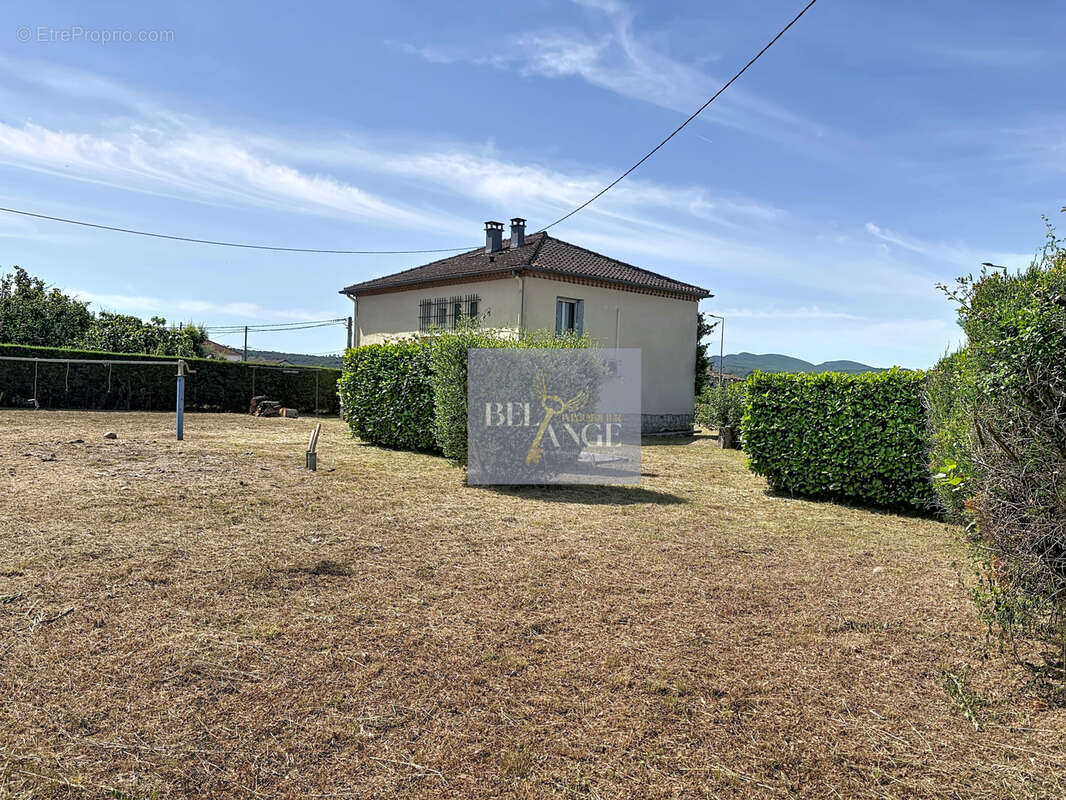 Maison à RUOMS