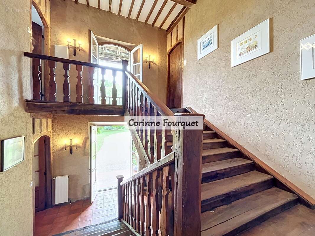 Demeure de caractère datant de 1650 – 7 000 m² de parc - photo 6