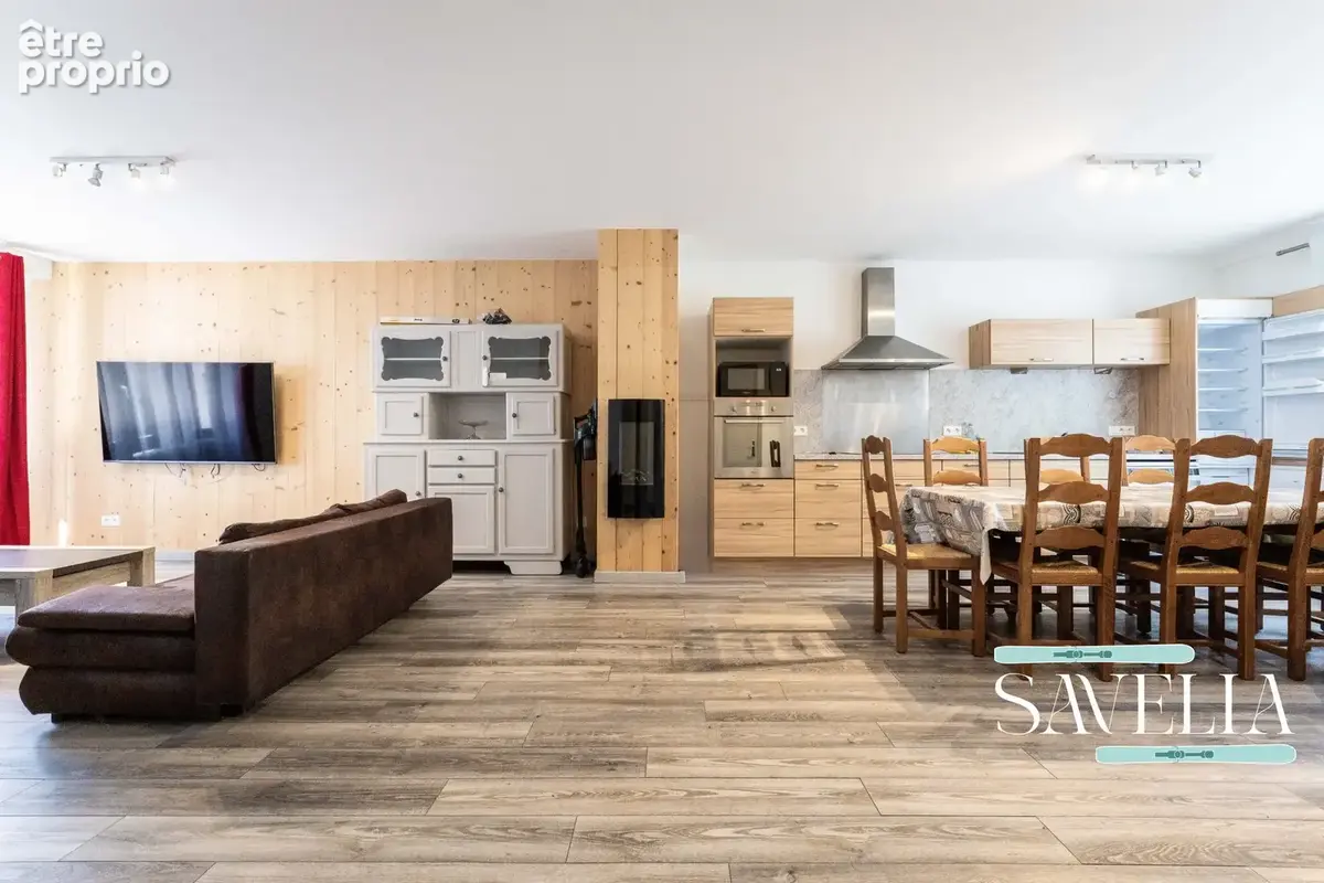 Maison à LA PERRIERE