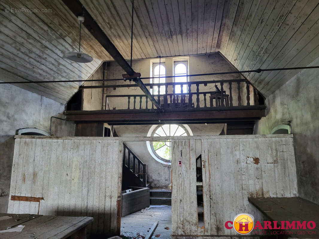 Commerce à SAINT-JUNIEN