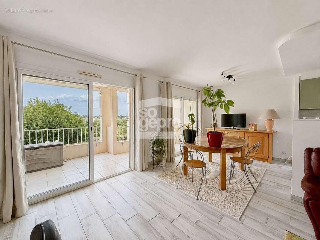 Réf : 2317 - Vente 3 Pièces avec Garage vue sur le Golf au Cap d'Agde ! - photo 5