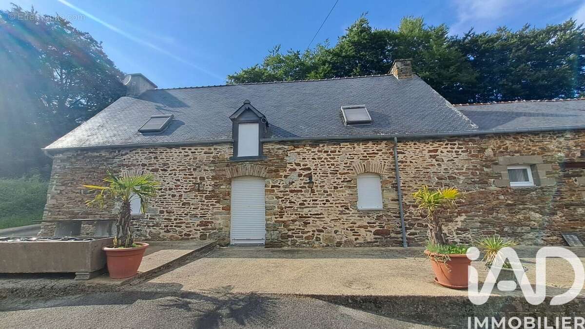 Photo 8 - Maison à SAINT-CARADEC
