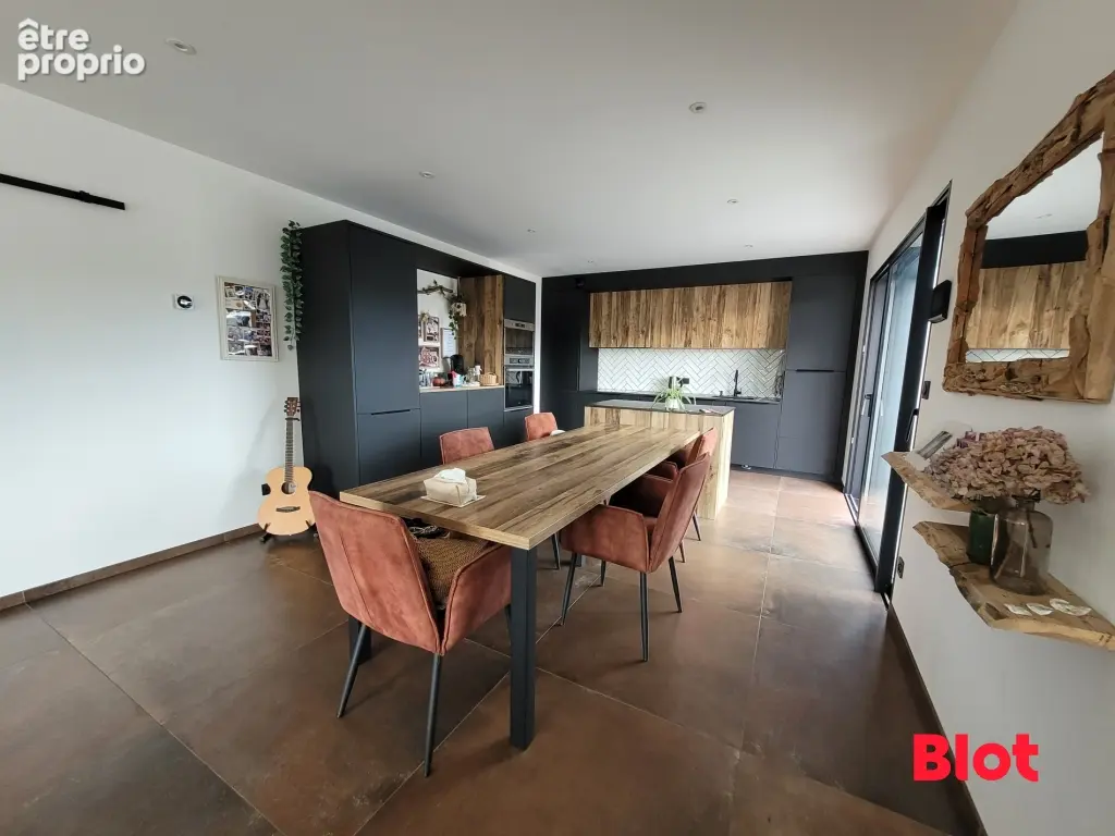 Maison 162 m² à Sens-De-Bretagne  - photo 4