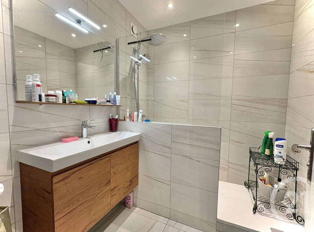 Appartement 73 m² à Menton  - photo 7