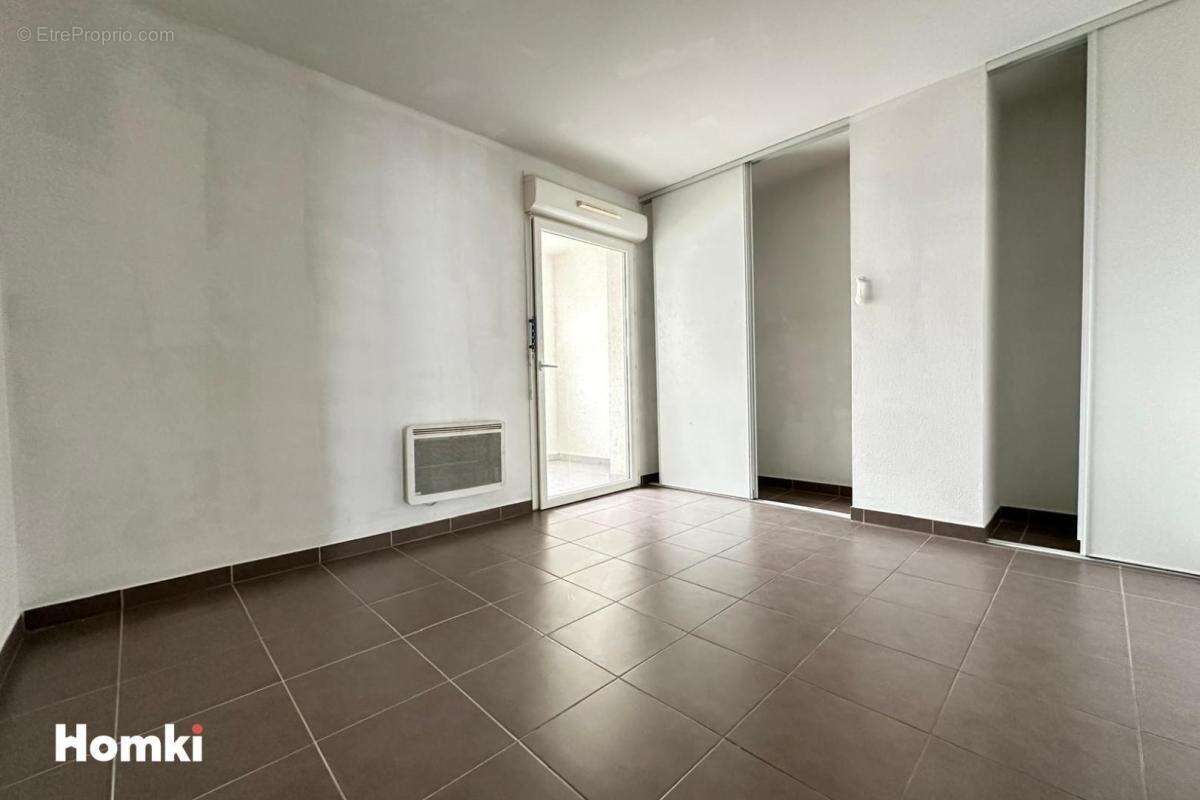 Appartement à MARSEILLE-3E