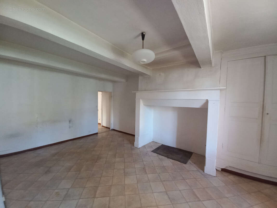 Maison à TRIE-SUR-BAISE