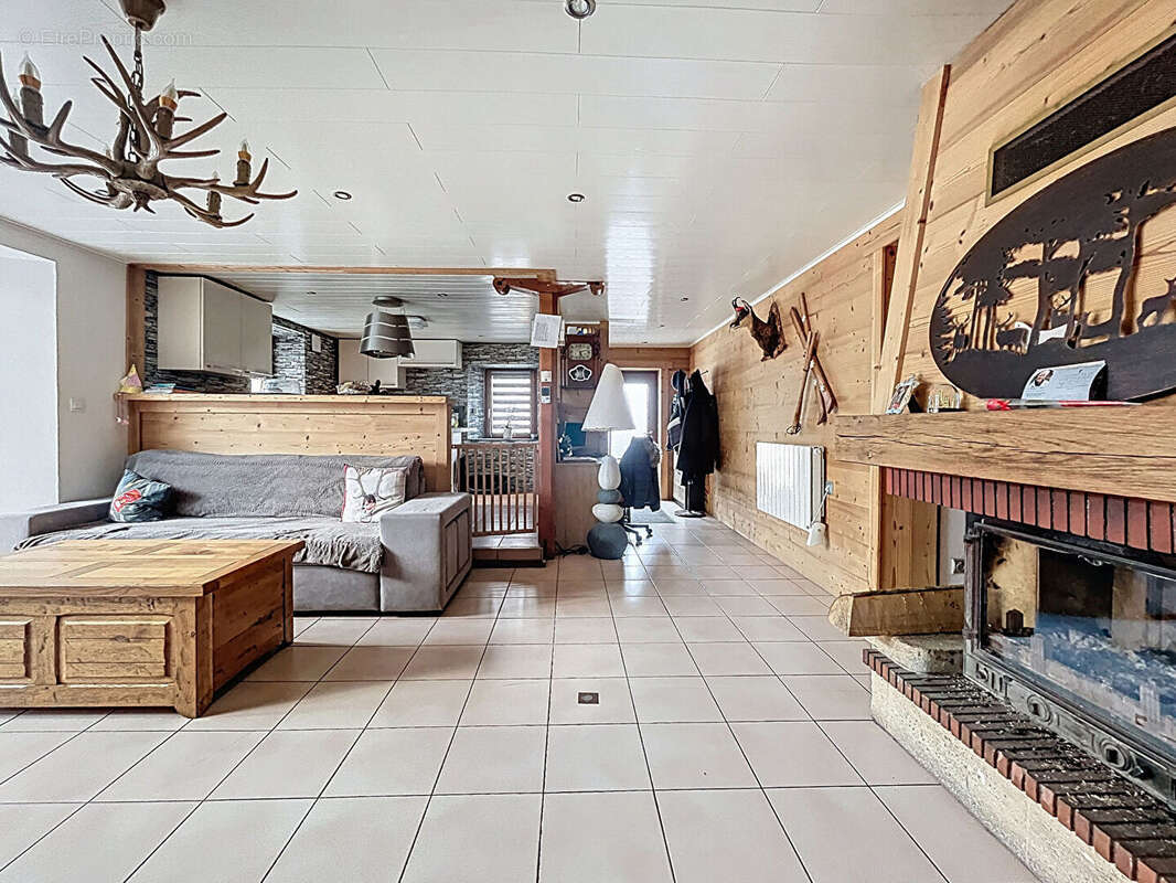 Appartement à MONT-SAXONNEX