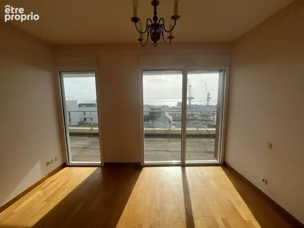BREST : LA CORNICHE -Appartement T4 avec superbe vue mer - photo 5