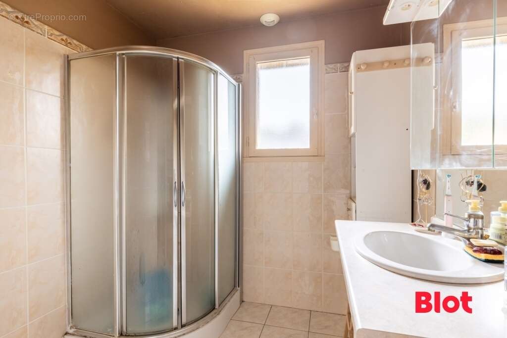 Maison à BAIN-DE-BRETAGNE