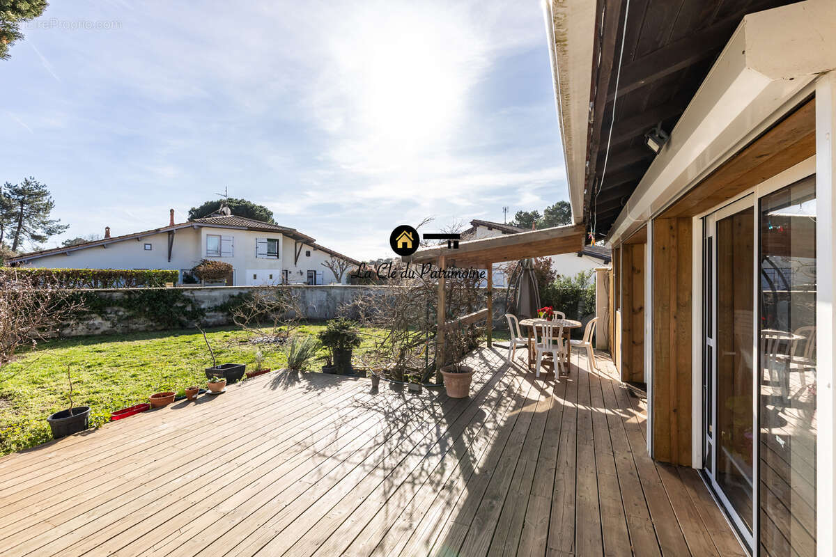 Maison à GUJAN-MESTRAS