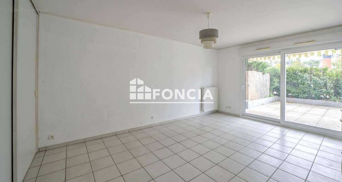 Appartement à VALLEIRY