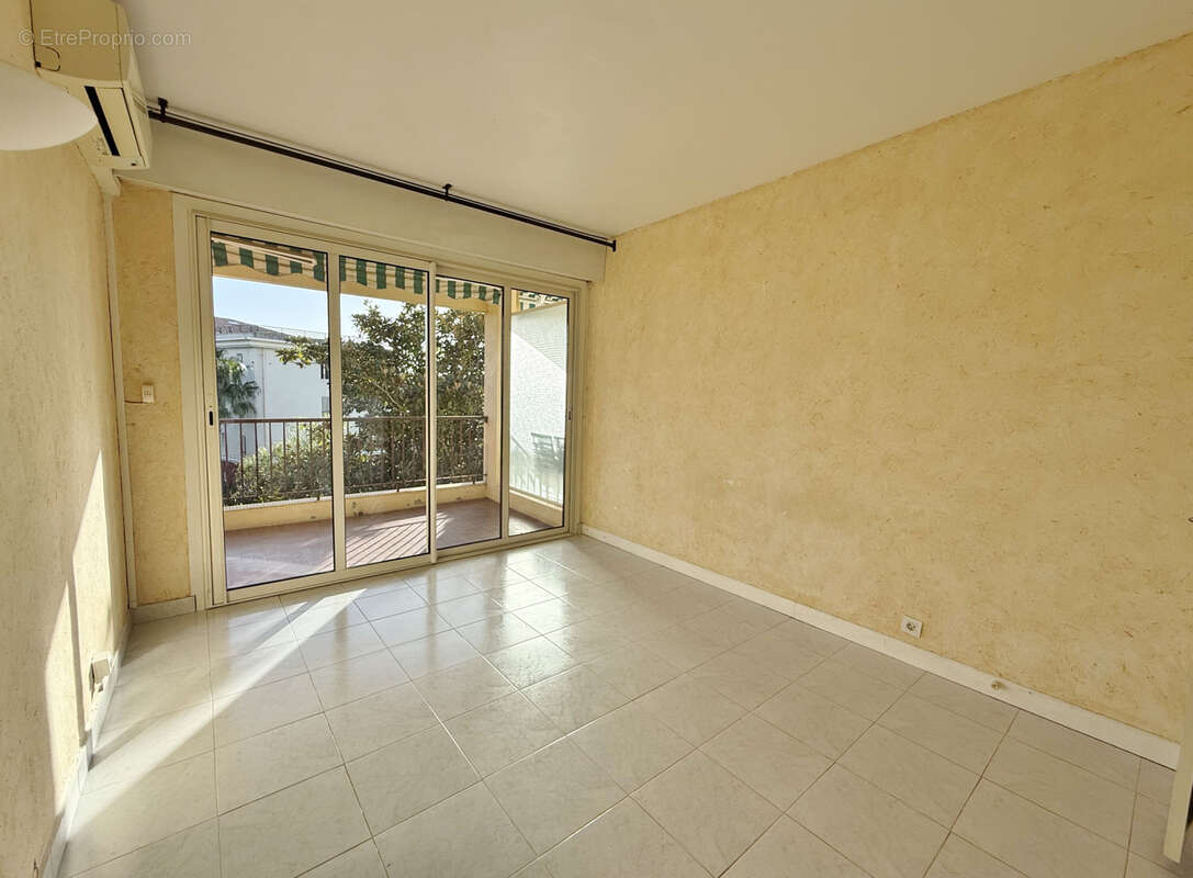 Appartement à SAINT-RAPHAEL