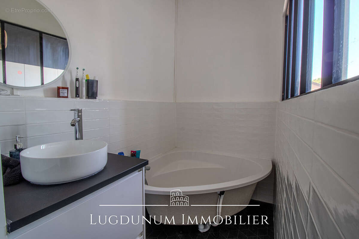 Appartement à BELLEVILLE