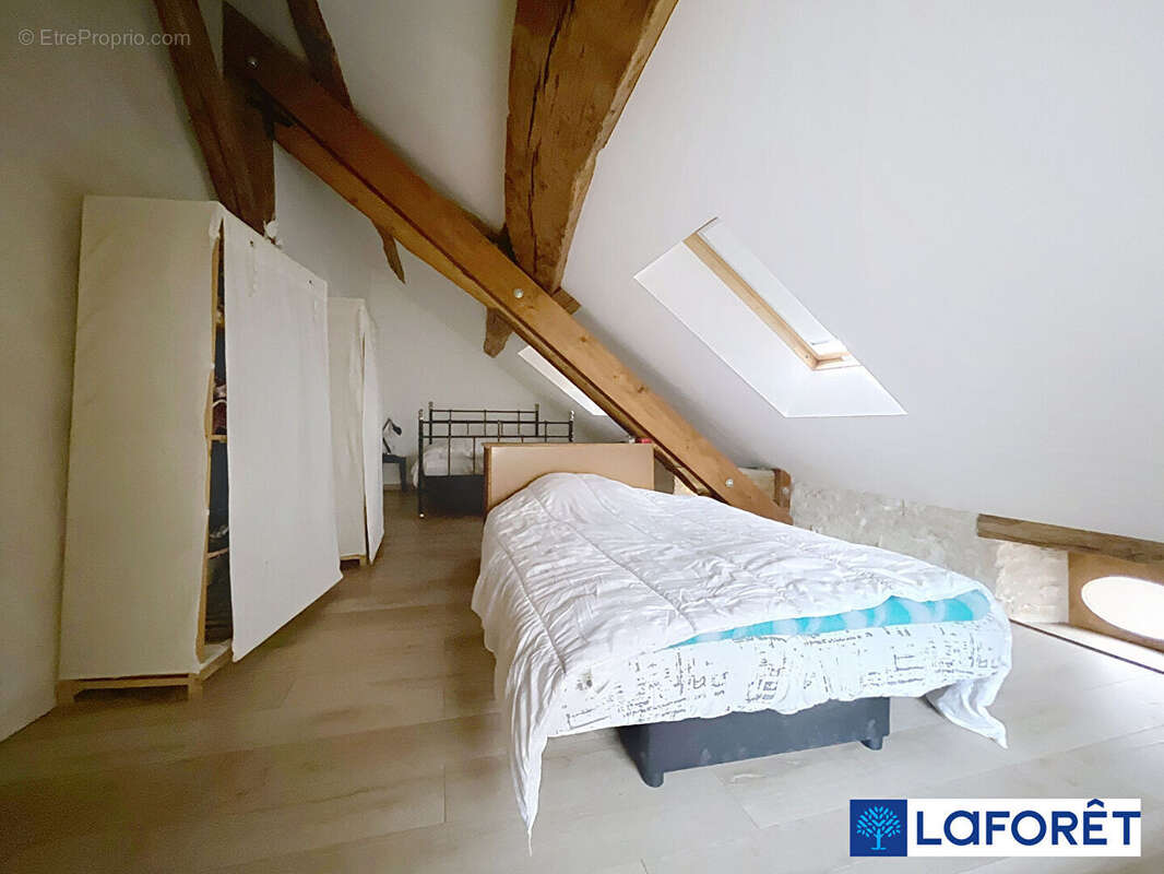 Maison à IS-SUR-TILLE