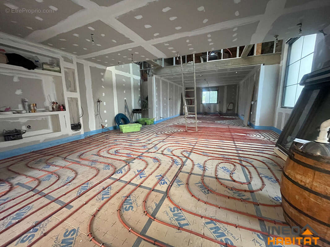 Maison à MINIAC-MORVAN