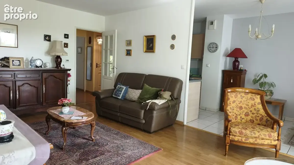 Nantes - t3 lumineux avec bacon & parking en sous-sol- 224 900€ - photo 2
