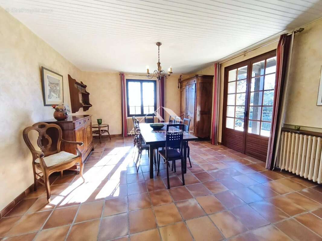 Maison à BOISSET-ET-GAUJAC