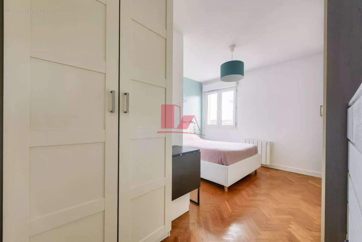 Appartement à ISSY-LES-MOULINEAUX
