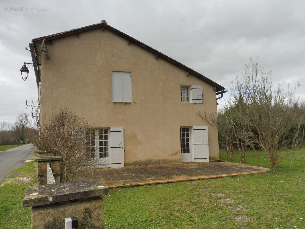 Dans un petit village de la double - photo 6